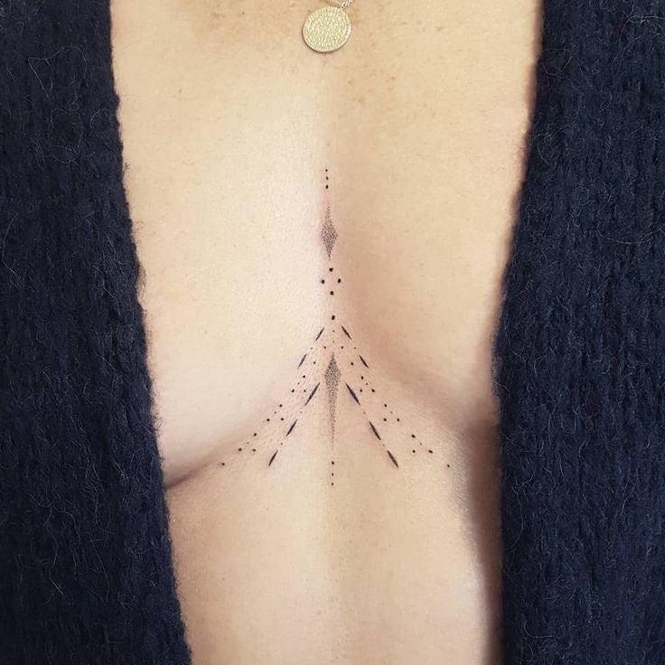 1 x Sternum Unter Brust Tattoo - Motiv in schwarz - Temporäres Körpertattoo  (1) | eBay